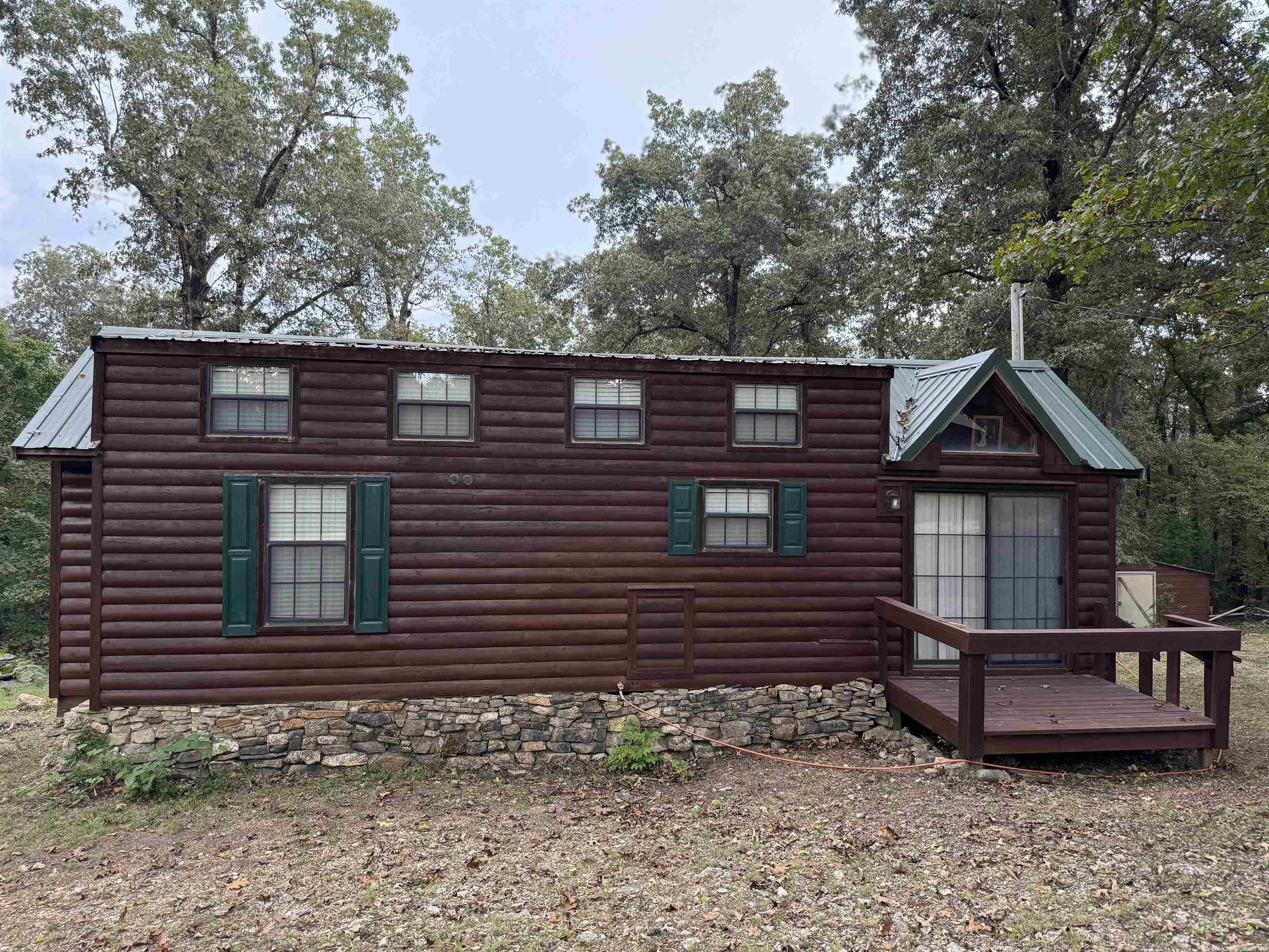 9 Mile Ridge Rd, Hardy, AR 72542