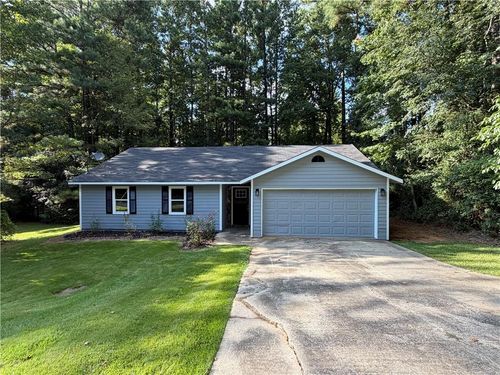 613 Blue Flag Ln, Fairburn, GA, 30213-1050 | Card Image