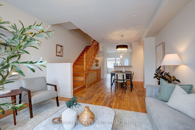 1872 Lake Shore Blvd E, House attached with 4 bedrooms, 3 bathrooms and null parking in Toronto ON | Image 4