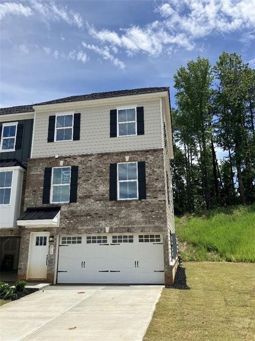 815 Woods Chapel Rd, Sugar Hill, GA, 30518-8038 | Card Image