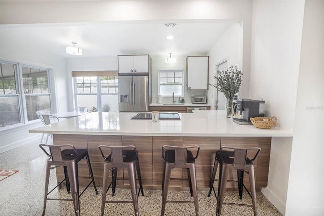 15804 3 Rd St E, House other with 2 bedrooms, 2 bathrooms and null parking in REDINGTON BEACH FL | Image 5