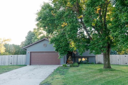 3503 13th St S, Moorhead, MN, 56560-5120 | Card Image