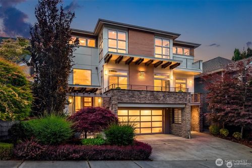 1527 Lyons Ave Ne, Renton, WA, 98059-6048 | Card Image