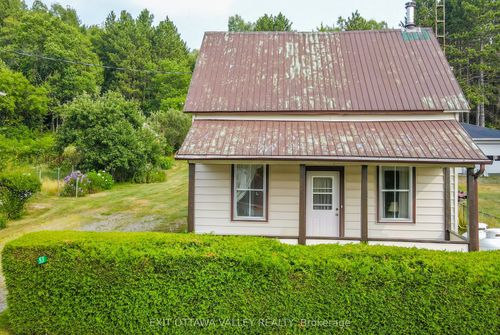 53 Burchat St, Wilno, ON, K0J2N0 | Card Image