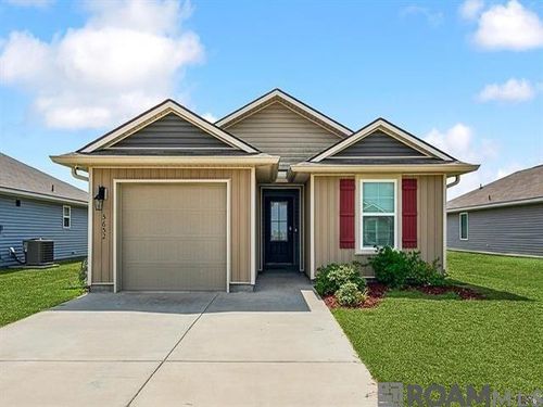 5652 Magnolia De Percy Dr, Carville, LA, 70721-2103 | Card Image