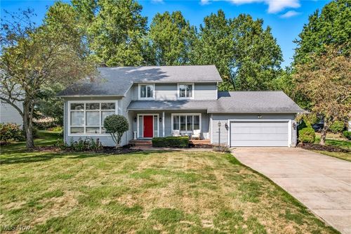 387 Avalon Dr Se, Warren, OH, 44484-2166 | Card Image