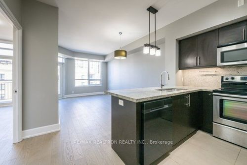 610-676 Sheppard Avenue E, North York, ON, M2K1B7 | Card Image