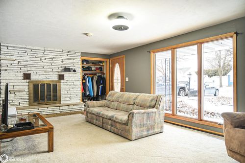 313 W Bosworth St, Manly, IA, 50456-5056 | Card Image