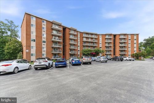 402-1100 Lore Ave, WILMINGTON, DE, 19809-2756 | Card Image