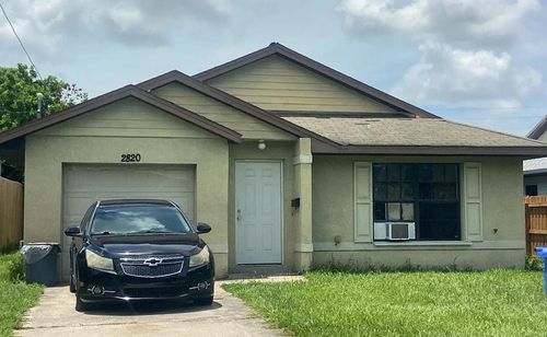 2820 23rd St N, SAINT PETERSBURG, FL, 33713-4026 | Card Image