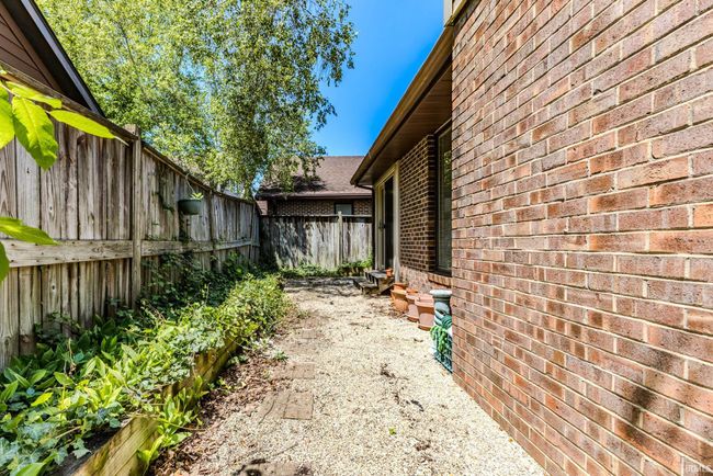 UNIT-10 - 3400 W Riggin Rd, Condo with 2 bedrooms, 2 bathrooms and null parking in Muncie IN | Image 27