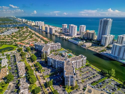 625-800 Parkview Dr, Hallandale Beach, FL, 33009-2978 | Card Image