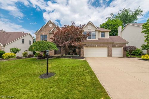 20448 Kelsey Ln, Strongsville, OH, 44149-0966 | Card Image