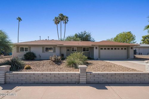 1609 W Lawrence Rd, Phoenix, AZ, 85015-1441 | Card Image