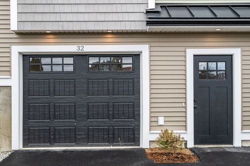 32-32 Union St, Lowell, MA, 01852-2653 | Card Image