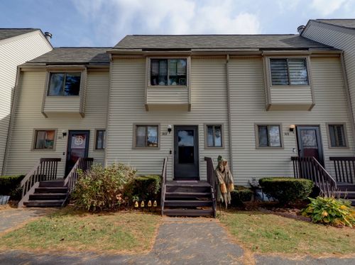 212-212 Sterling Village, Meriden, CT, 06450 | Card Image