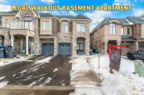 15 Dalbeattie Dr, Brampton, ON, L6Y6H7 | Card Image