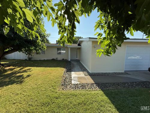 5820 Don St, Bakersfield, CA, 93307-5314 | Card Image
