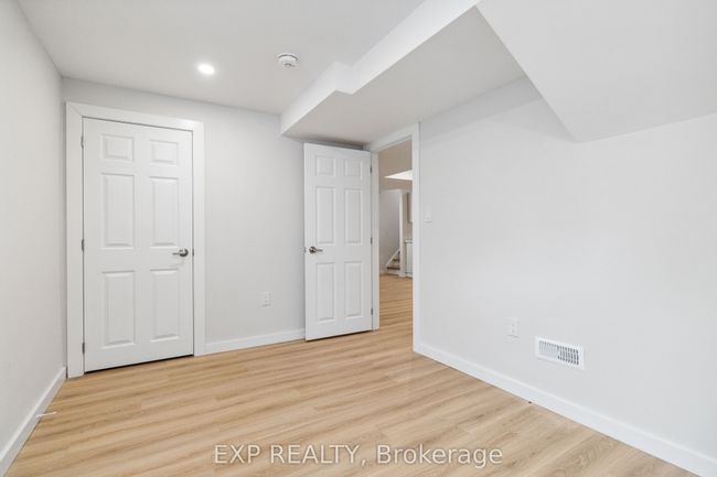 BASMT - 397 Scott Blvd, House other with 2 bedrooms, 1 bathrooms and 1 parking in Milton ON | Image 16