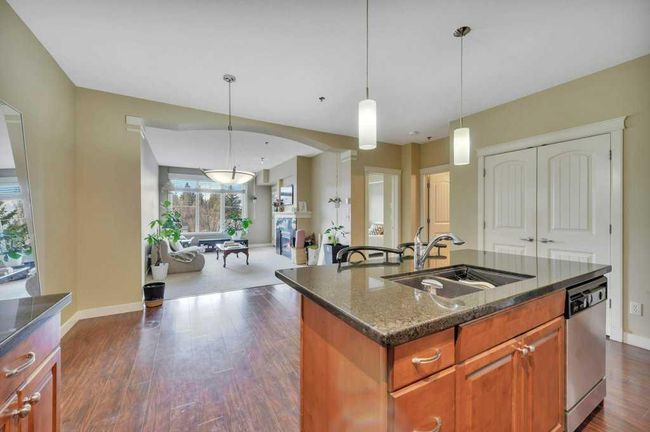 304 - 4707 50 Street, Condo with 2 bedrooms, 2 bathrooms and 2 parking in Sylvan Lake AB | Image 10