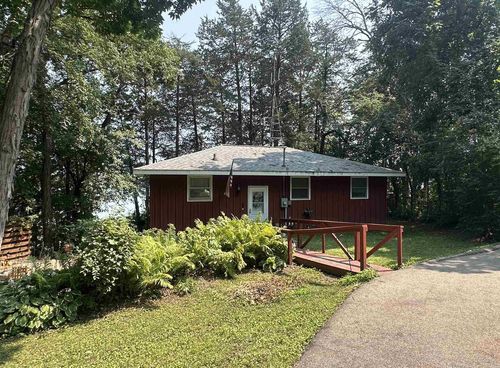 N3130 Susan Drive, Green Lake, WI, 53946 | Card Image