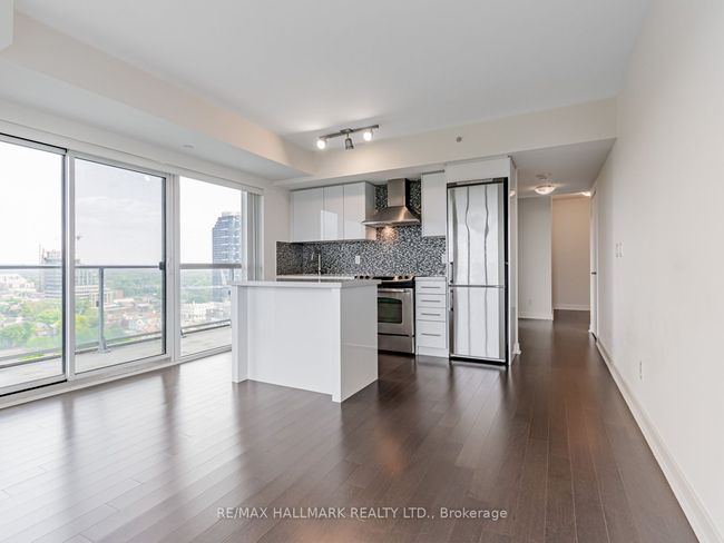 1702 - 58 Orchard View Blvd, Condo with 2 bedrooms, 1 bathrooms and null parking in Toronto ON | Image 7