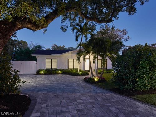 1080 13th St N, NAPLES, FL, 34102-5439 | Card Image