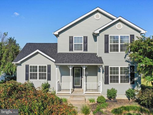 868 Oak Lee Dr, RANSON, WV, 25438-4829 | Card Image