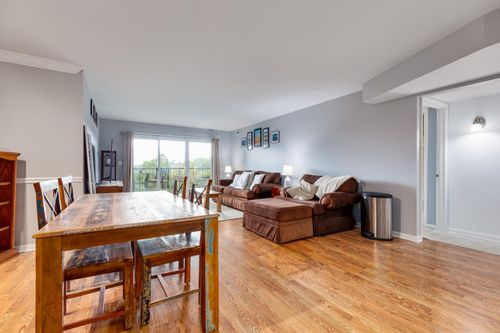 40 Eagle View Ln, Fort Thomas, KY, 41075-1473 | Card Image