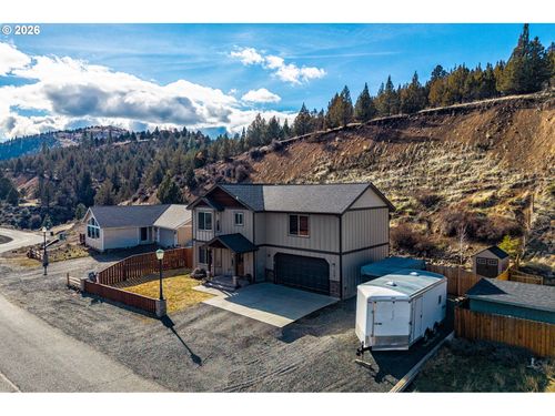 239 Elkview Dr, Canyon City, OR, 97820-6001 | Card Image