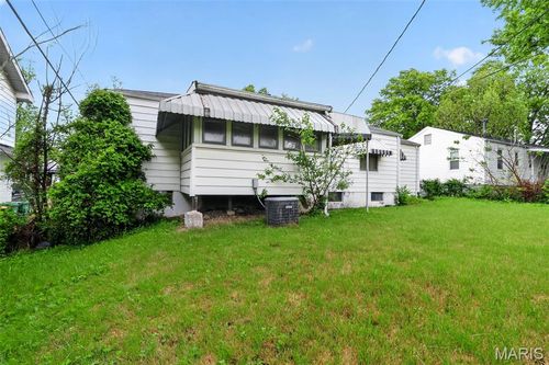 1128 Bliss Dr, Saint Louis, MO, 63137-2110 | Card Image