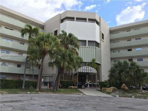 apt-204-4000 Ne 170th St, North Miami Beach, FL, 33160-3133 | Card Image