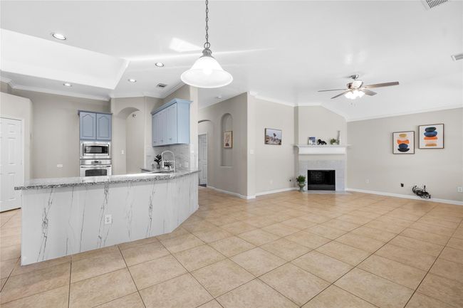 22022 Bridgestone Hawk Ct, House other with 3 bedrooms, 2 bathrooms and 2 parking in Spring TX | Image 12