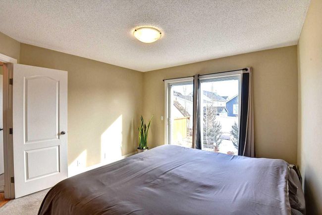 2088 Bridlemeadows Manor Sw, Home with 3 bedrooms, 1 bathrooms and 1 parking in Calgary AB | Image 19
