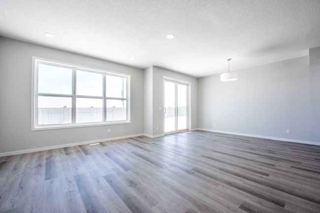 66 Magnolia Court Se, Home with 3 bedrooms, 2 bathrooms and 2 parking in Calgary AB | Image 12