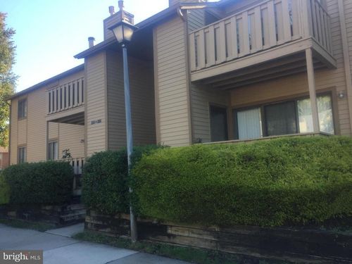 1609 Woodhollow Dr, MARLTON, NJ, 08053-1055 | Card Image