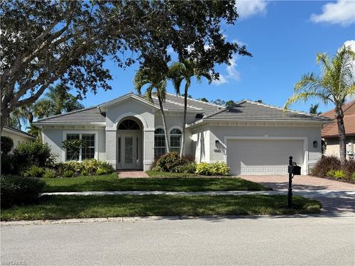 8868 Mustang Island Cir, NAPLES, FL, 34113-1642 | Card Image