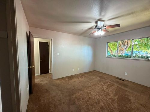 3032 Elmwood Avenue, Stockton, CA, 95204 | Card Image