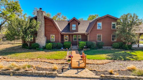 551 My Ln, Millsap, TX, 76066-2411 | Card Image
