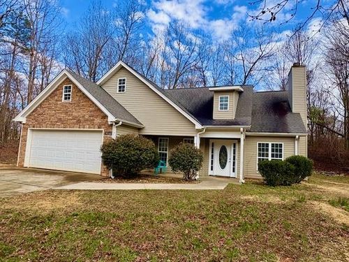 41 Oakmont Dr, Cleveland, GA, 30528-8834 | Card Image