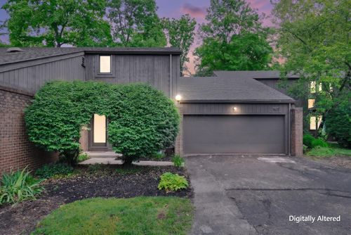 1627 Coppertree Rd, Columbus, OH, 43232-1501 | Card Image