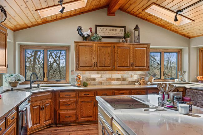 4886 Foxfire Trail, House other with 5 bedrooms, 4 bathrooms and null parking in SPRINGFIELD WI | Image 4