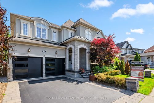 165 Rivers Edge Pl, Whitby, ON, L1R0G4 | Card Image