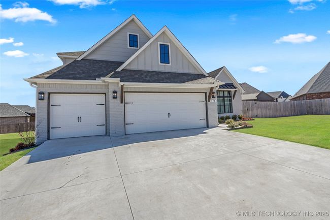442 E 127 Th Pl S, House other with 4 bedrooms, 3 bathrooms and null parking in Jenks OK | Image 4