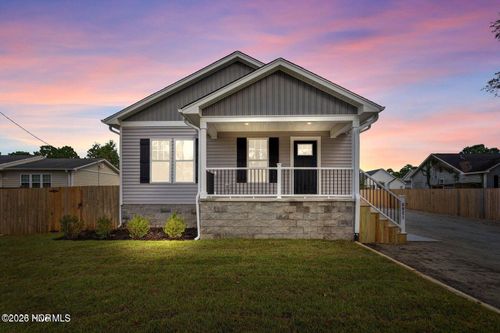 6021 Shiloh Dr, Wilmington, NC, 28409-4421 | Card Image