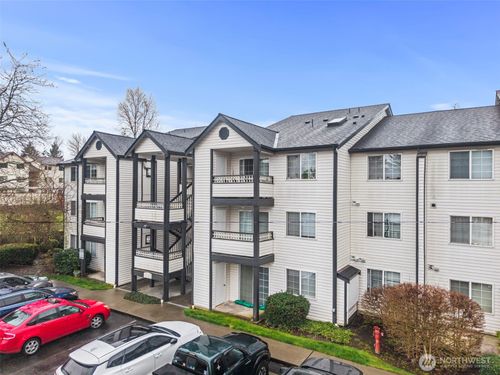 unit-b103-10824 Se 170th St, Renton, WA, 98055-5947 | Card Image