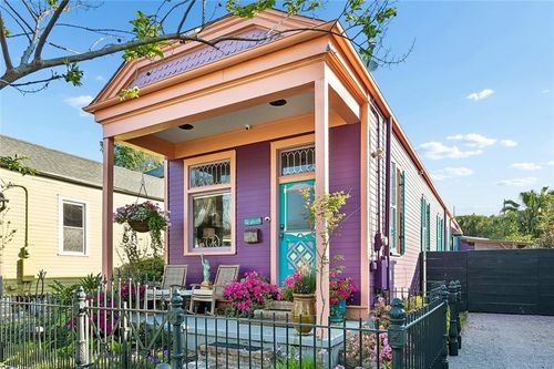 819 7th Street, New Orleans, LA, 70115 | Card Image