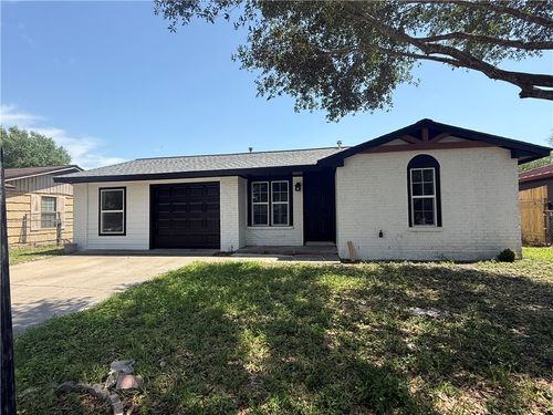 1801 Tina St, Alice, TX, 78332-6417 | Card Image
