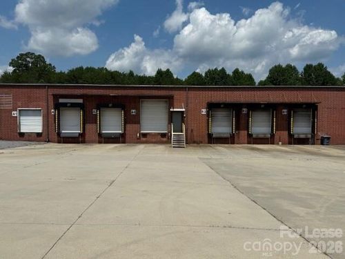 106 Somerset Dr Nw, Conover, NC, 28613-9217 | Card Image