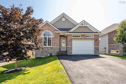 30 Krause Crt, House with 3 bedrooms, 3 bathrooms and 3 parking in Dartmouth NS | Card Image